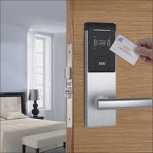 khóa thẻ từ cảm ứng