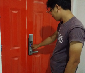 khóa cửa vân tay 
