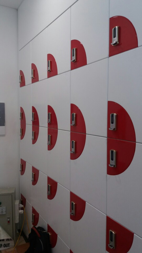 lap-khoa-tu-locker-hune-18r01lp-1