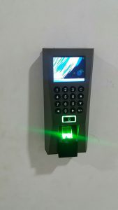 Máy chấm công và kiểm soát cửa Ronald jack F18