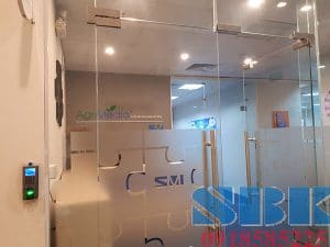 Lắp đặt khóa cửa bằng thẻ từ vân tay cho công ty TMS tòa nhà văn phòng tại Homecity