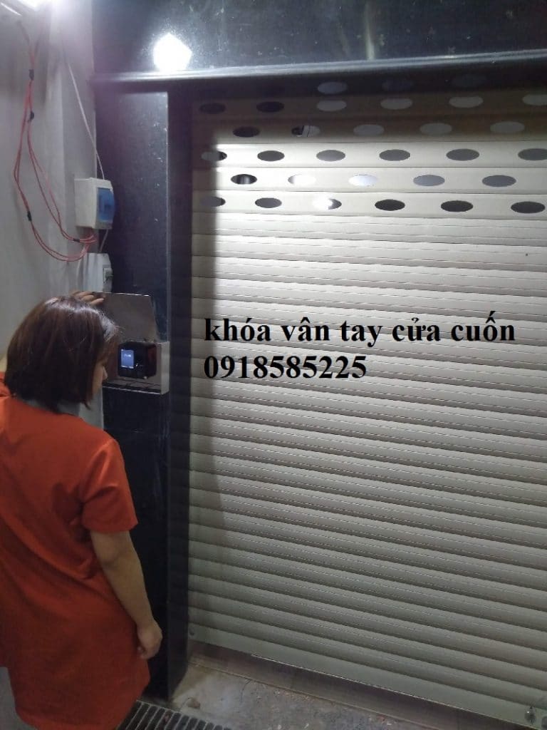 khóa vân tay cửa cuốn nhà trọ tân bình hồ chí minh
