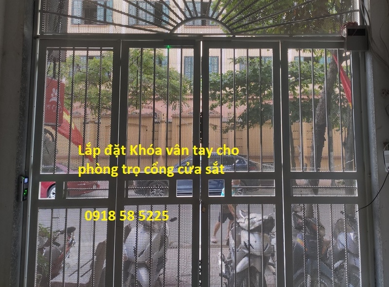 Lắp đặt Khóa vân tay cho phòng trọ cổng cửa sắt
