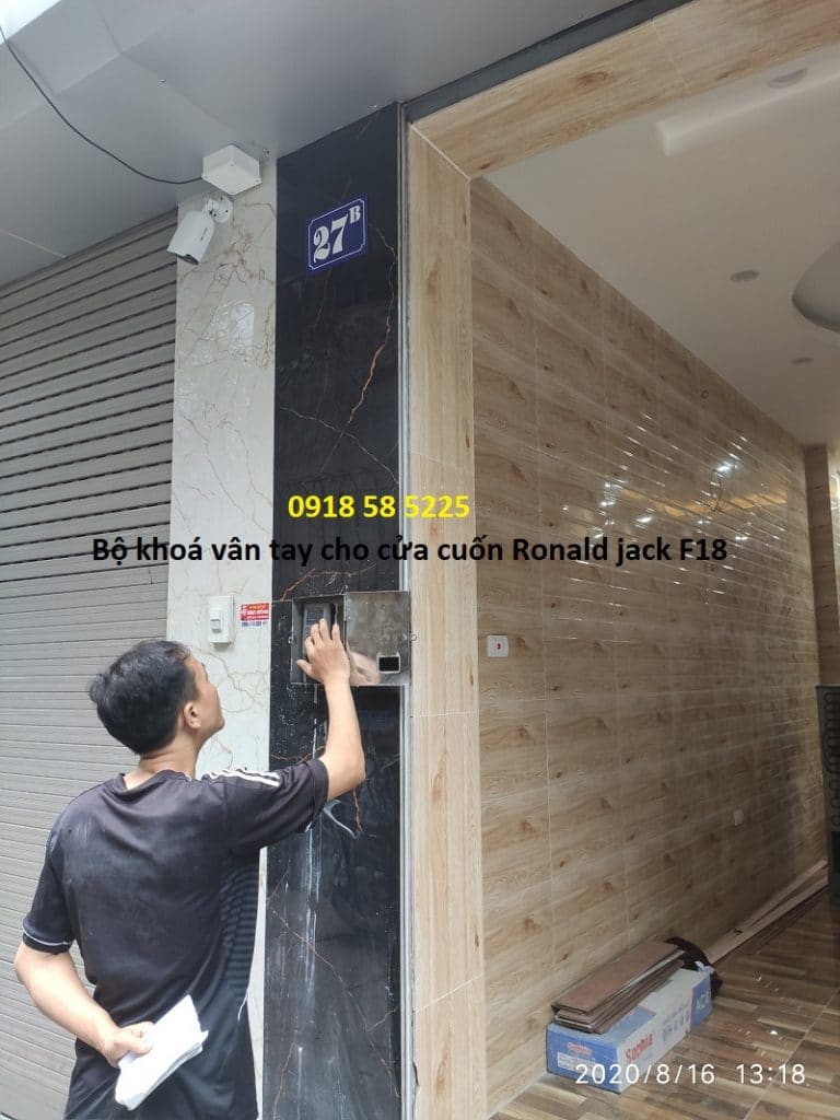 bộ khoá vân tay cho cửa cuốn Ronald jack F18