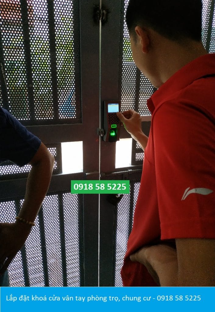 Khóa vân tay cho cổng sắt nhà trọ chung cư mini