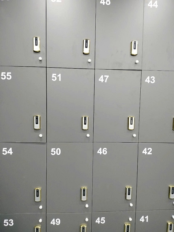 khóa tủ locker thông minh cho phòng gym fitness